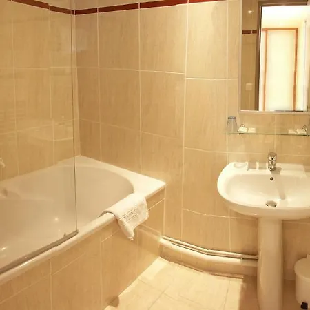 Hotel Sainte-marine 2*
